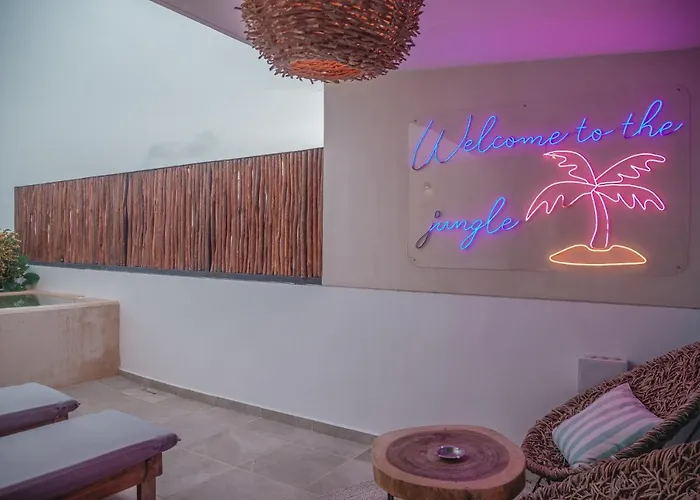 Apartment Luxury Penthouse 3br With Private Pool & Rooftop La Veleta