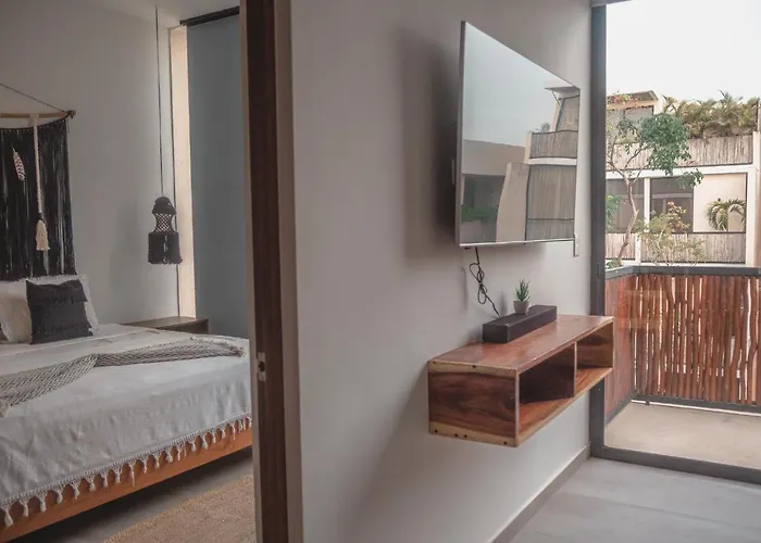 Luxury Penthouse 3br With Private Pool & Rooftop La Veleta Apartment